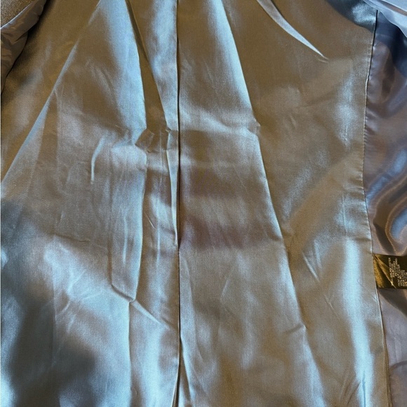 Tahari Arthur Levine Notched Collar Women's 10 Grey Lined
Fitted 3 Button Blazer - Picture 13 of 15